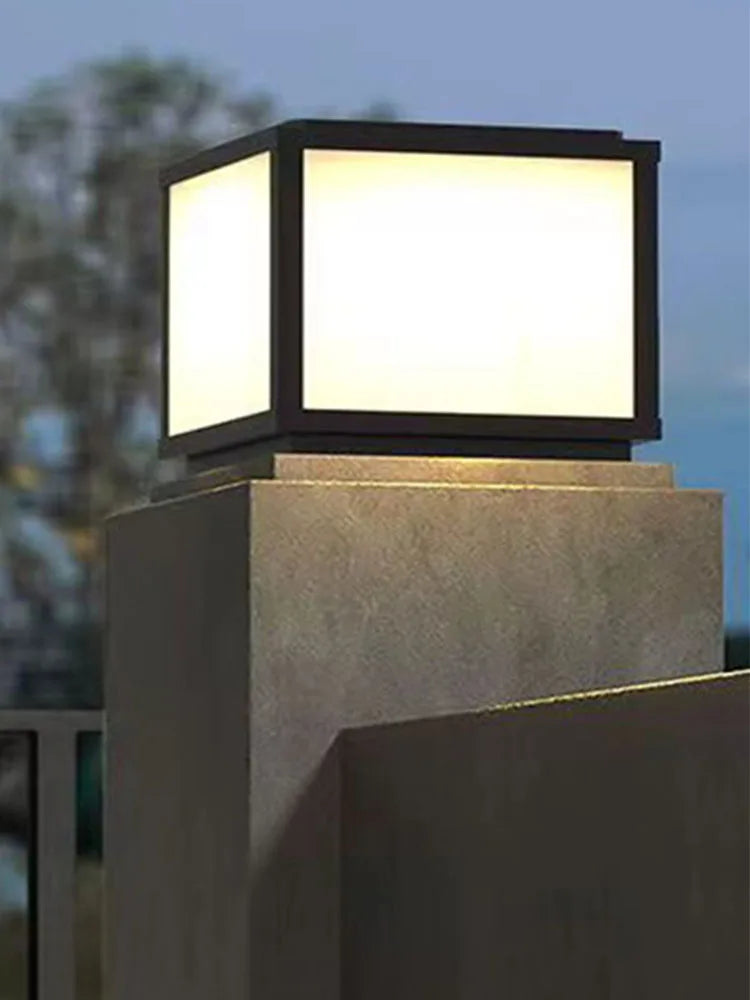 Luma ソーラーガーデンライト | 防水LED屋外照明、ソーラーパワー、モダンデザイン