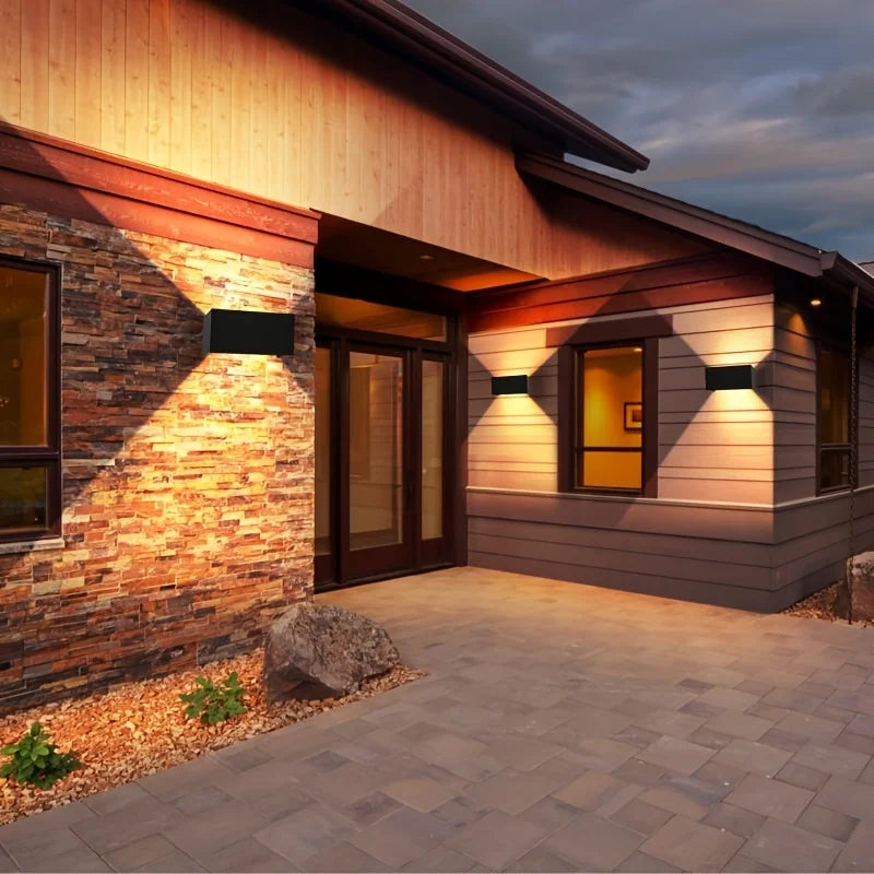 Suna LED Wall Light | Adjustable Beam, IP65 Rated, Modern Aluminum Sconce