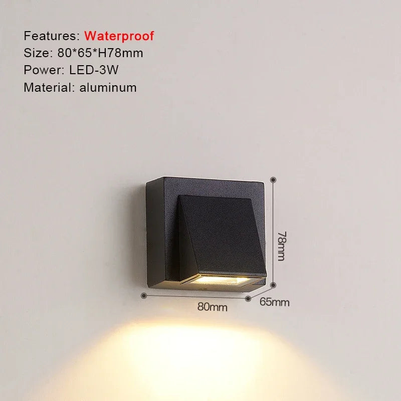 Clara ウォールスコンセ | モダンなアルミ製アップダウンライト、ブラックLED