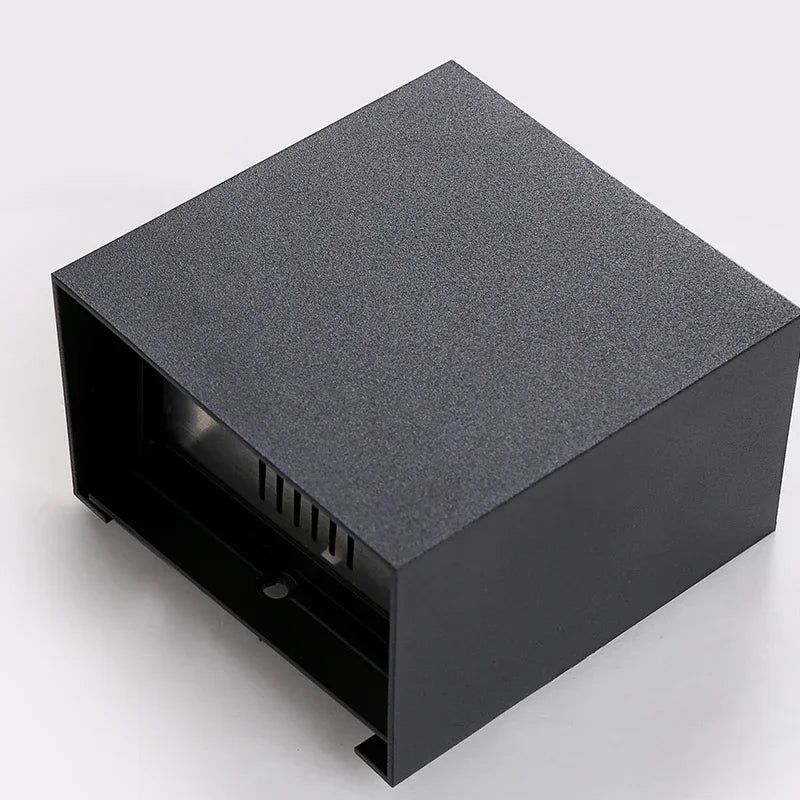 Pumous 屋外壁掛けライト | 防水 LED 壁付け照明