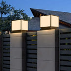 Luma ソーラーガーデンライト | 防水LED屋外照明、ソーラーパワー、モダンデザイン